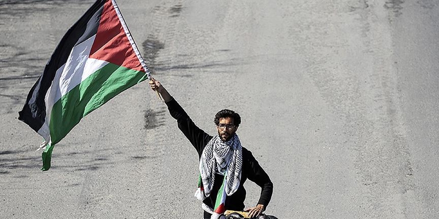 Filistin İçin İsveç’ten Yola Çıkan Ladraa İstanbul’da