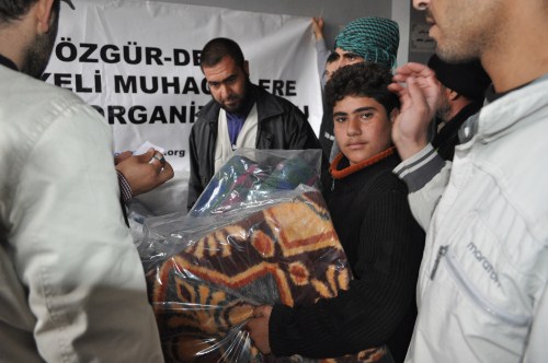 Özgür-Derden Suriyeye Battaniye Yardımı 1