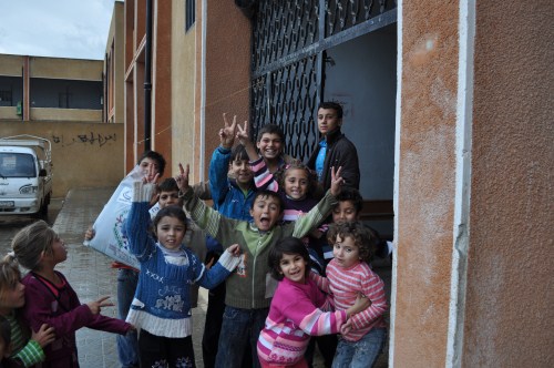 Özgür-Derden Suriyeye Battaniye Yardımı