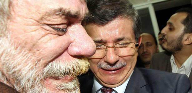 Ahmet Davutoğlu, Gazze'de Gözyaşlarını Tutamadı! 7
