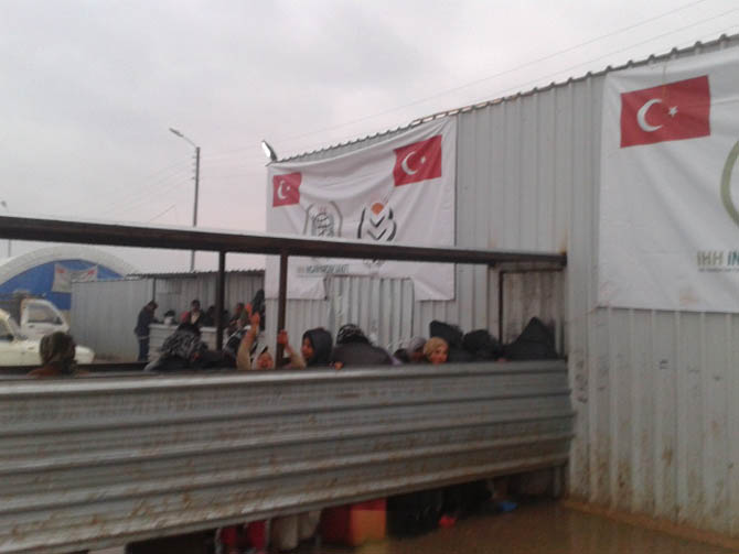 Eynesil ve Trabzon'un Yardımları Suriye'de 3
