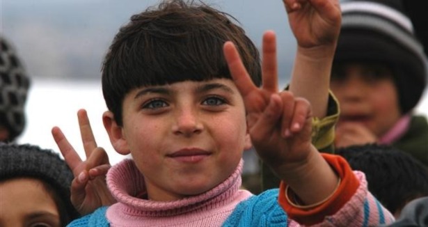 Sınırda Bekleyen 10 Bin Masum Çocuk 1