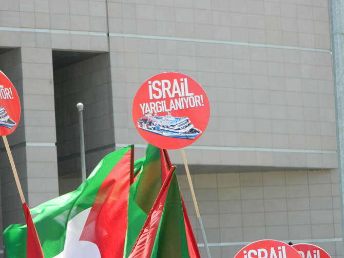 Çağlayan Adliyesi Önünde Mavi Marmara Eylemi 23