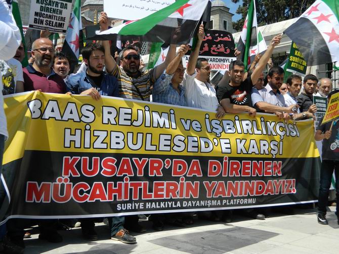 Fatih Camii’nde Protesto:  “Katil İran, Katil Hizbullah” 10