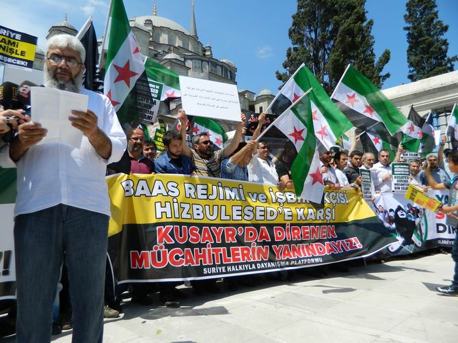 Fatih Camii’nde Protesto:  “Katil İran, Katil Hizbullah” 11