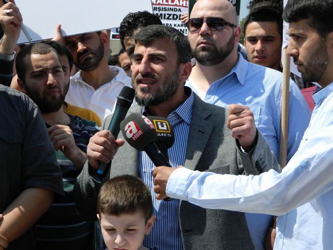 Fatih Camii’nde Protesto:  “Katil İran, Katil Hizbullah” 15