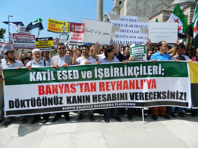 Fatih Camii’nde Protesto:  “Katil İran, Katil Hizbullah” 21