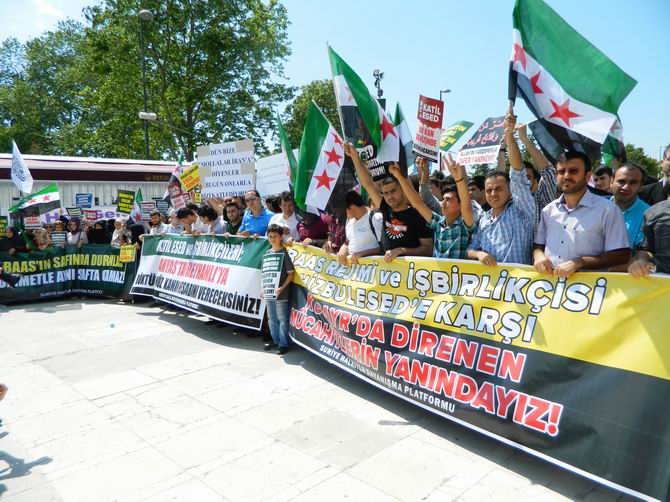 Fatih Camii’nde Protesto:  “Katil İran, Katil Hizbullah” 27