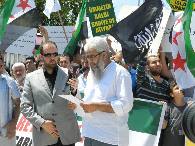 Fatih Camii’nde Protesto:  “Katil İran, Katil Hizbullah” 7