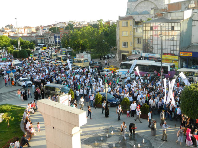 On Binler Fatih’te Kudüs ve Mavi Marmara İçin Yürüyor 18