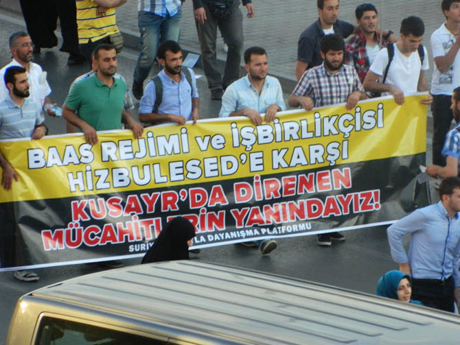 On Binler Fatih’te Kudüs ve Mavi Marmara İçin Yürüyor 23