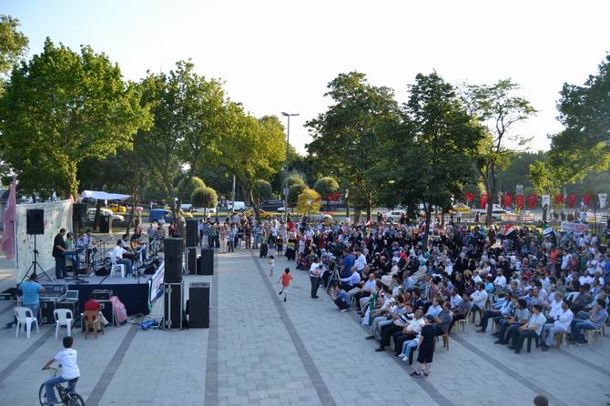 Grup Yürüyüş'ten Mısır ve Suriye Dayanışma Konseri 8