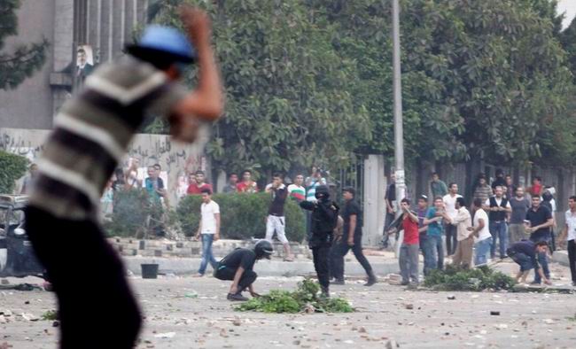 Mısır Adeviyye Meydanında Katliam 32