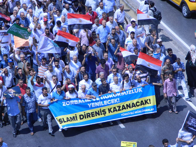 Fatih'te Binler Mısır Katliamını Lanetledi 18
