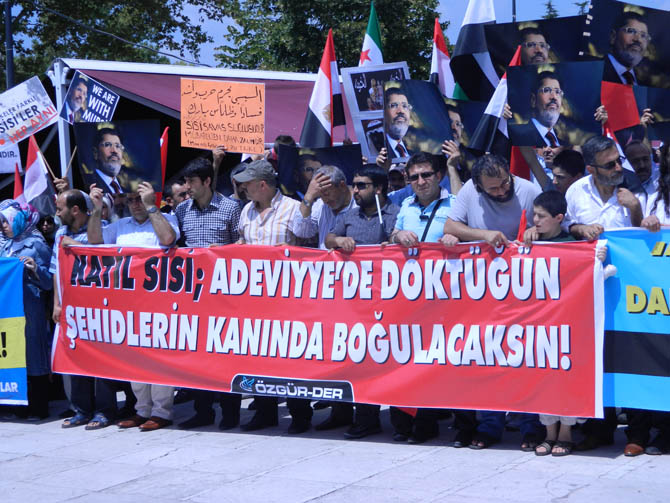 Fatih'te Binler Mısır Katliamını Lanetledi 2