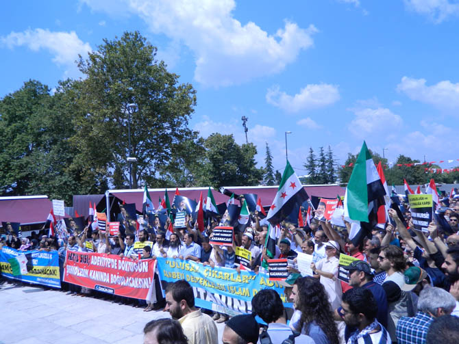 Fatih'te Binler Mısır Katliamını Lanetledi 4