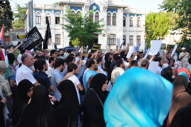 Özgür-Der'e Yapılan Saldırılar Protesto Edildi 18