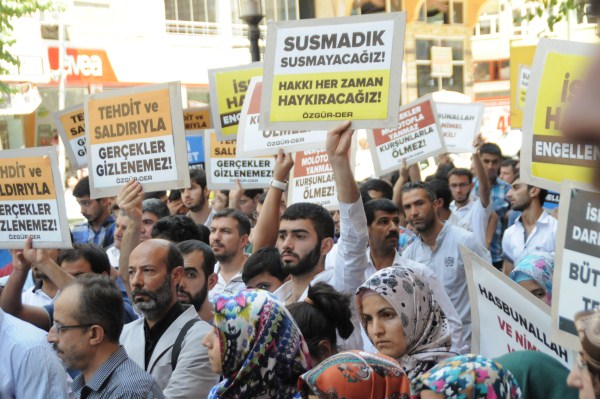 Diyarbakır'da Özgür-Der'e Yapılan Saldırı Protesto Edildi 11