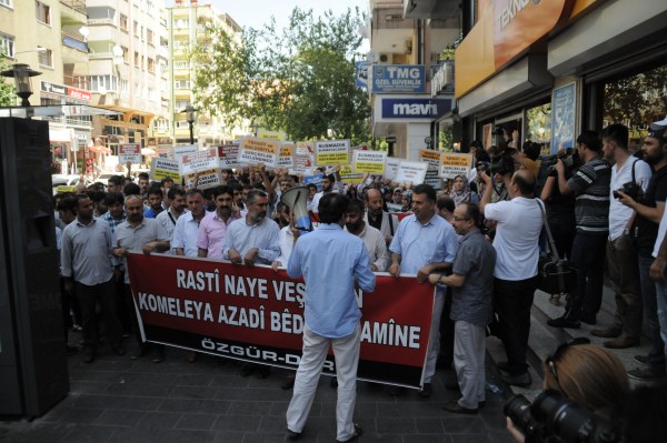 Diyarbakır'da Özgür-Der'e Yapılan Saldırı Protesto Edildi 5
