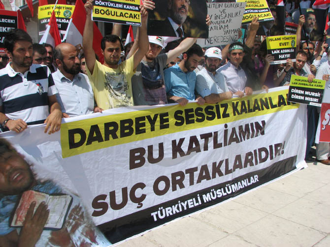 Mısır'daki Katliam Fatih Camii'nde Protesto Edildi 6