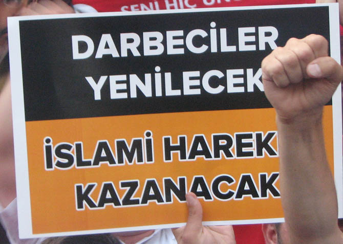 Mısır Katliamı İstiklal Caddesi'nde Protesto Edildi 12