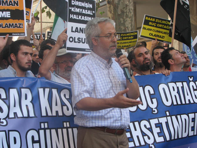 Suriye'deki Kimyasal Katliam İran Konsolosluğu'nda Protesto Edildi 21
