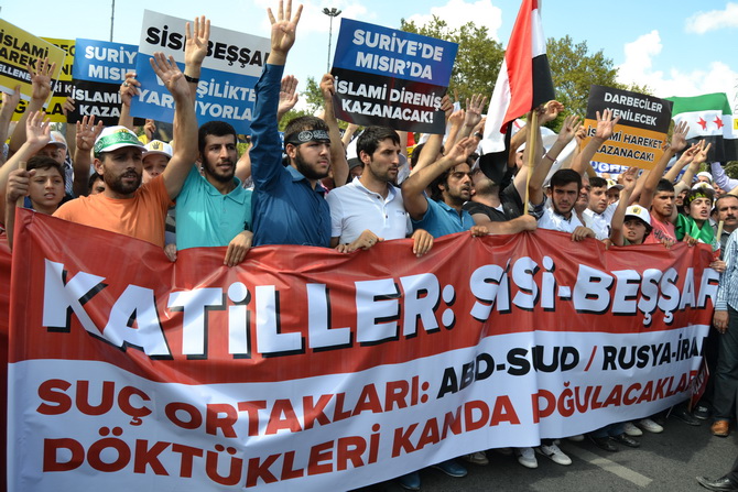 Fatih'te Binler Mısır ve Suriye İçin Yürüdü 15