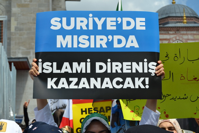 Fatih'te Binler Mısır ve Suriye İçin Yürüdü 19
