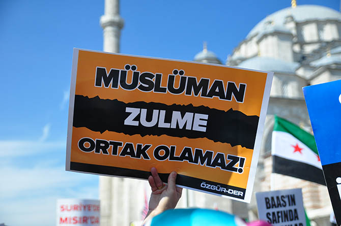 Fatih Camii'nde Mısır ve Suriye Eylemi Yapıldı 27