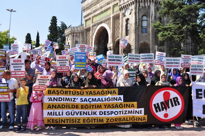 "Andımız Kaldırılsın!" Eylemlerinden... 1