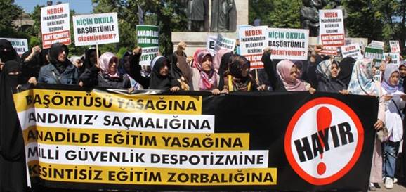 "Andımız Kaldırılsın!" Eylemlerinden... 15