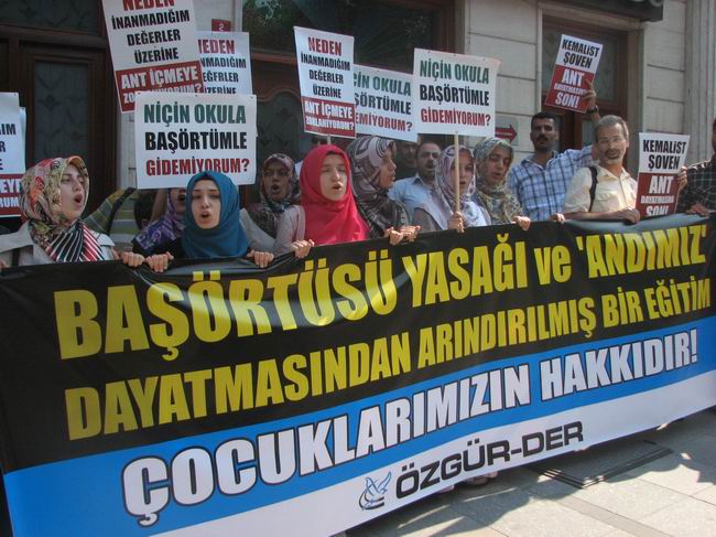 "Andımız Kaldırılsın!" Eylemlerinden... 2