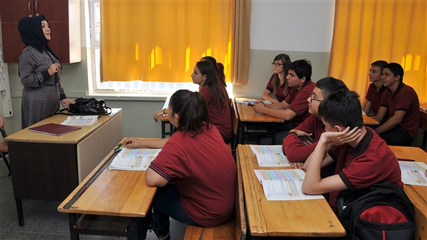 Okullarda Başörtüsü Serbestliği Böyle Görüntülendi 2