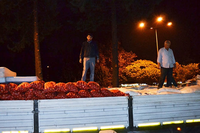Amasya'dan Suriye'ye Tonlarca Yardım 5
