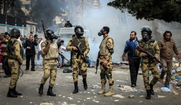 Mısır'da Darbe Karşıtı Gösteriler Sürüyor: 17 Ölü 11