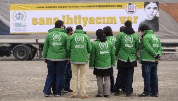 229 Yardım Tırı Suriye Yolunda 3