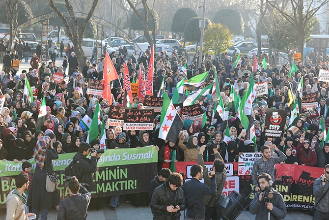 3 Yıldır Direnen Suriye İçin Fatih’te Yürüyüş 40