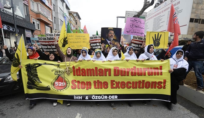 Fatih’te Binler Mısırlı Kardeşlerimiz İçin Yürüdü 37