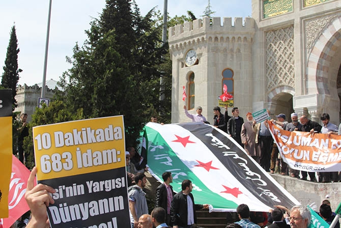 Şehzadebaşı'ndan Beyazıt'a Mısır'a Destek Yürüyüşü 19
