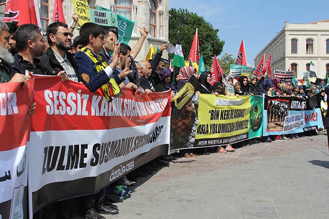 Şehzadebaşı'ndan Beyazıt'a Mısır'a Destek Yürüyüşü 20