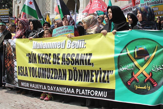 Şehzadebaşı'ndan Beyazıt'a Mısır'a Destek Yürüyüşü 23