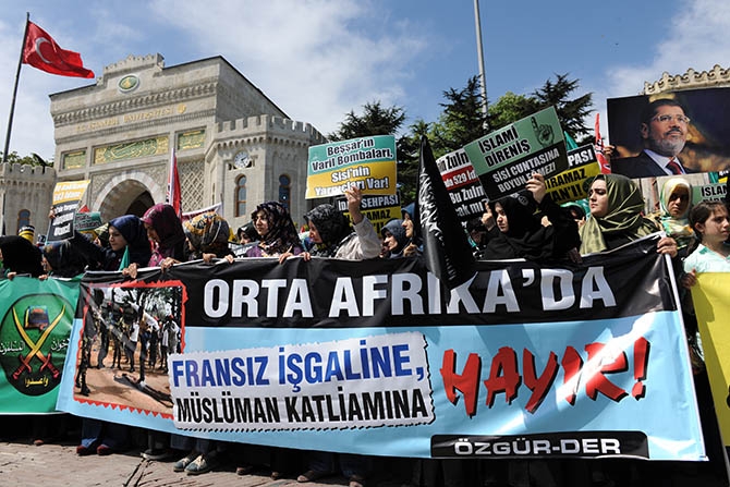 Şehzadebaşı'ndan Beyazıt'a Mısır'a Destek Yürüyüşü 41