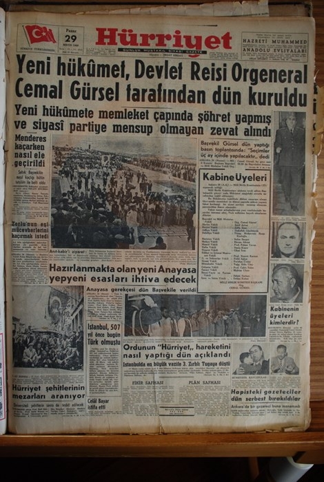 Menderes'i İdama Götüren Darbeci Manşetler 3