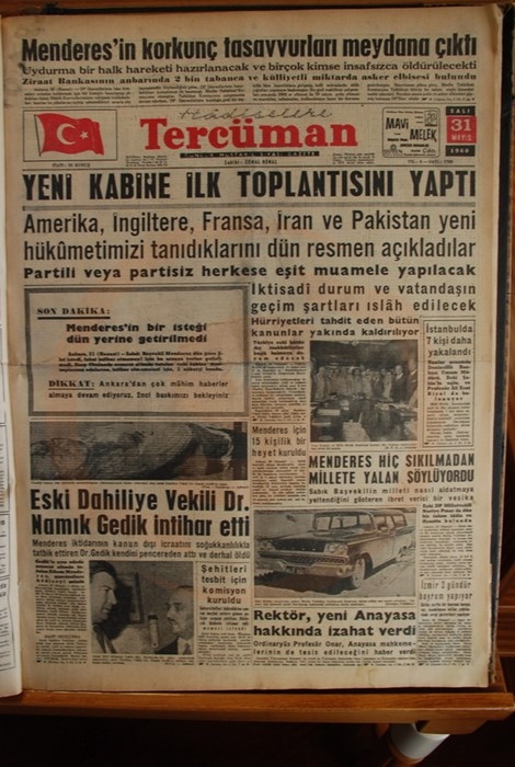 Menderes'i İdama Götüren Darbeci Manşetler 32