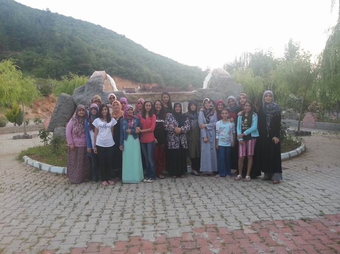 Özgür-Der İzmir'in Gençlik Kampı Sürüyor 4