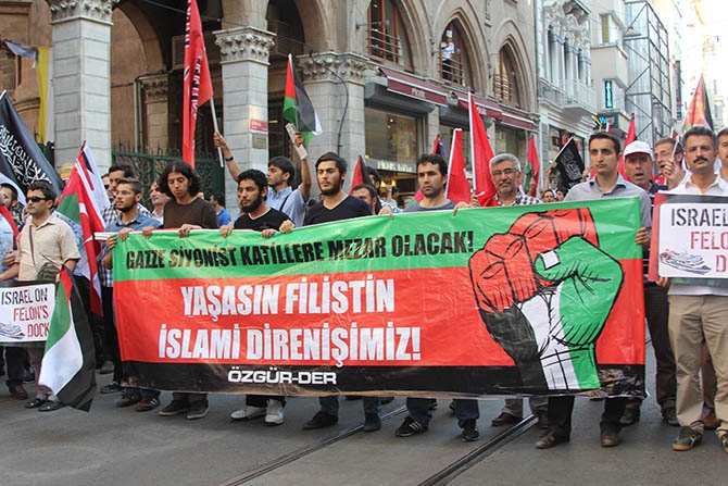 Binlerce Kişi Gazze İçin İstiklal Caddesi'ni Doldurdu 8