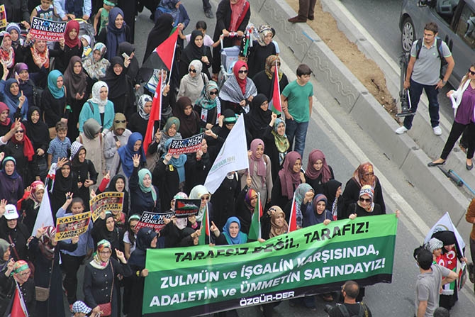Fatih’te Binlerce Kişi Gazze Direnişini Selamladı 2