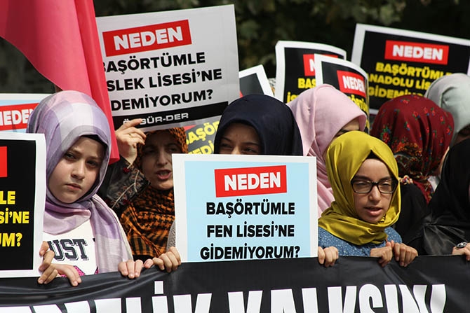 Fatih'te Başörtüsü Eylemi 11