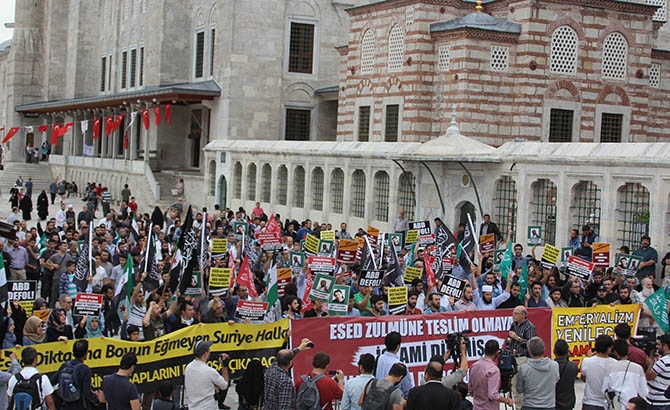ABD Saldırıları Fatih Camii’nde Protesto Edildi 1