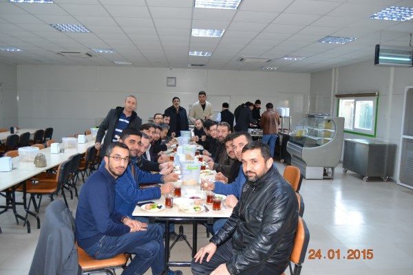 Amasya'dan Yola Çıkan 5 Tır Yardım Suriye'ye Ulaştı 1